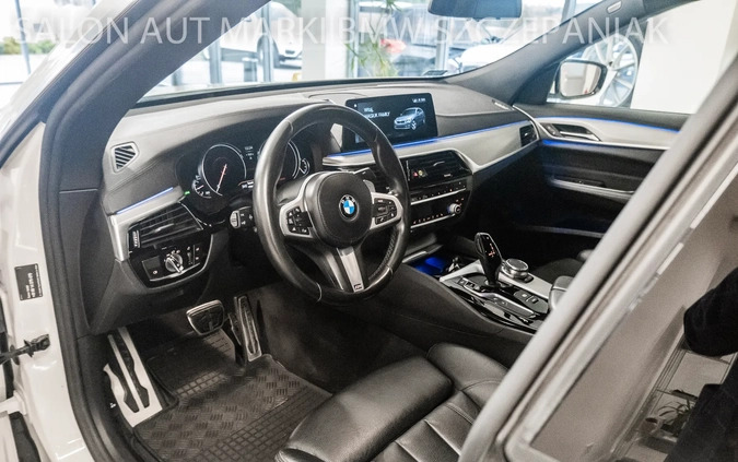 BMW 6GT cena 173900 przebieg: 173302, rok produkcji 2018 z Wrocław małe 742